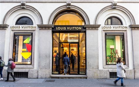 louis vuitton milano|louis vuitton milano montenapoleone.